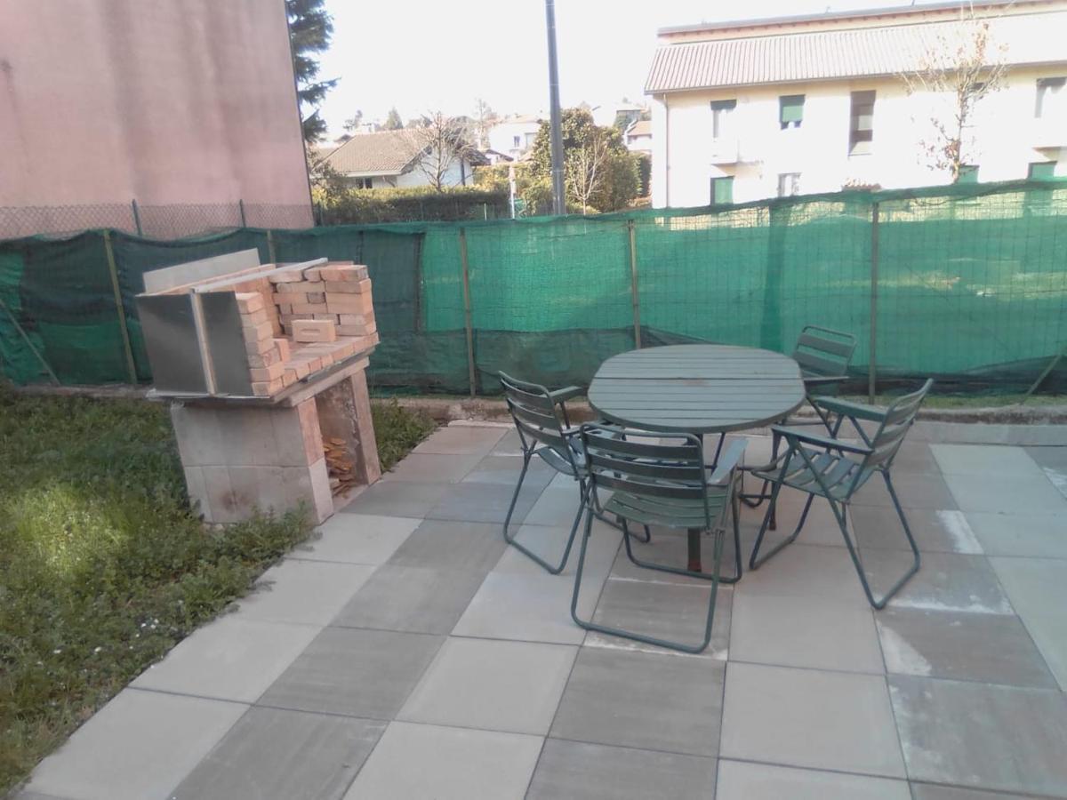 L'Impossibile Apartment Appiano Gentile Exterior photo